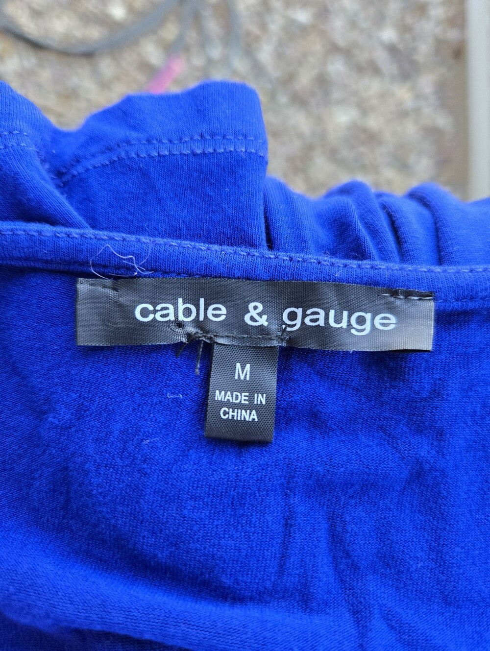 Cable & Gauge Royal Blue Twist‑Front V‑Neck Top – Women’s Size Medium - Picture 15 of 15